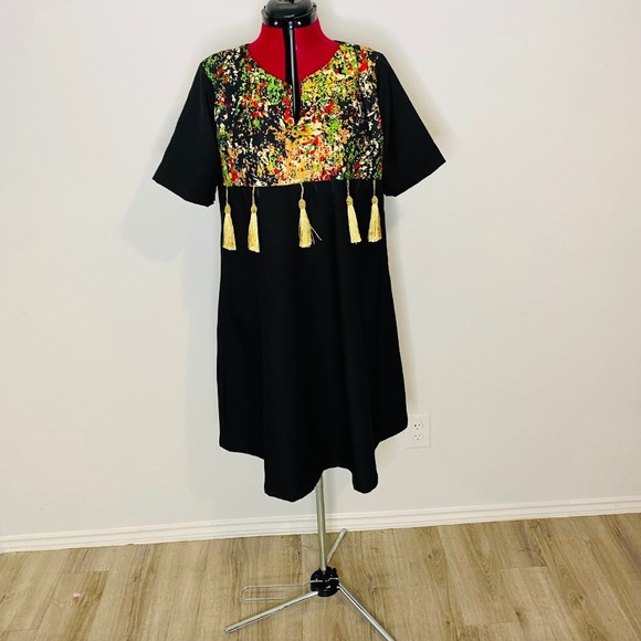 Free short gown women dress. - Picture 2 of 2